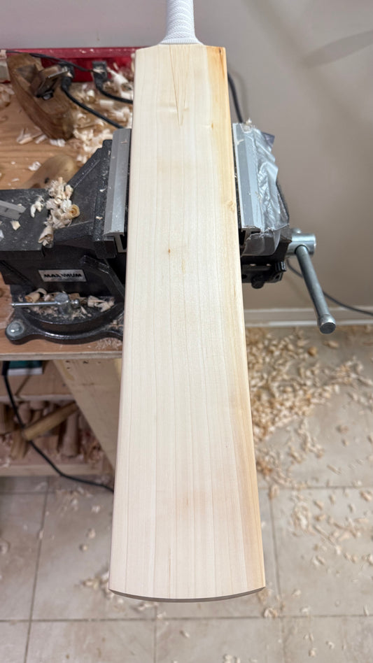 Grade 1 ultra light English Willow Cricket Bat- Factory Seconds