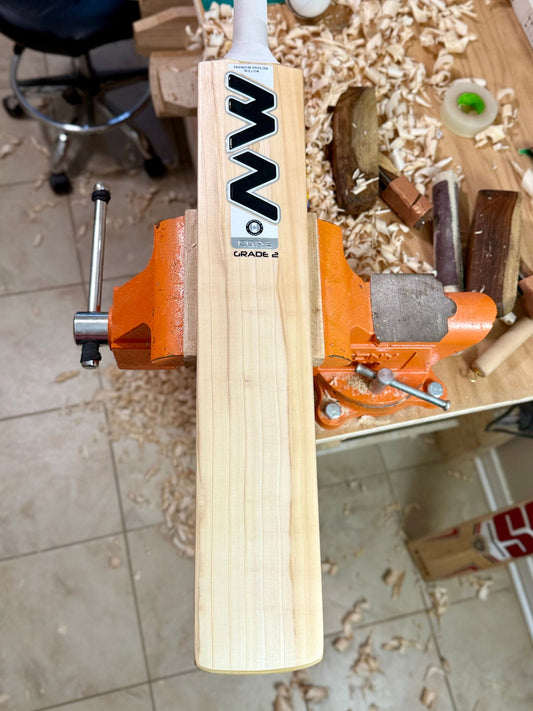 Grade 2 English Willow Cricket Bat - 106 - NW Cricket