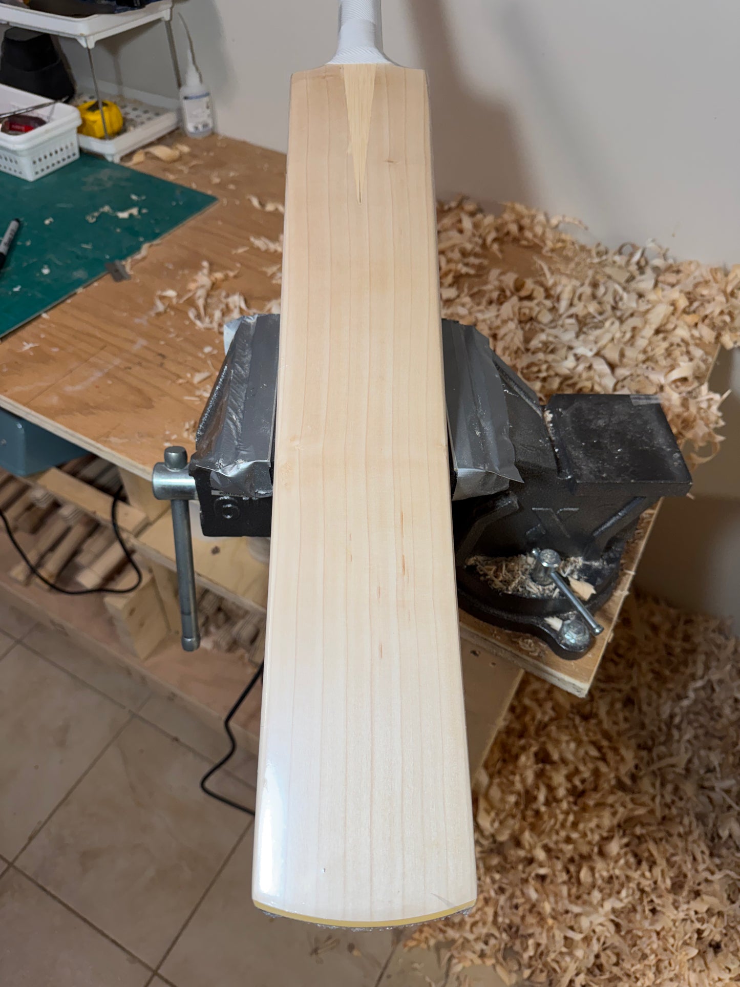 Grade 2 English Willow Cricket Bat - 127 [Factory Seconds]