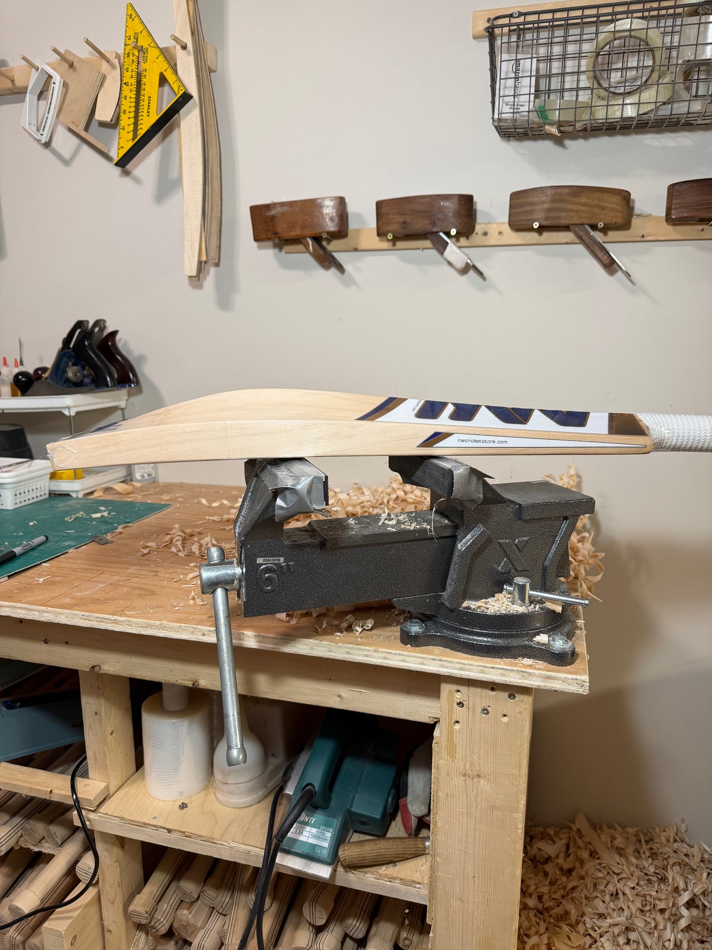Performance Grade English Willow Cricket Bat - 129 [Factory Seconds]