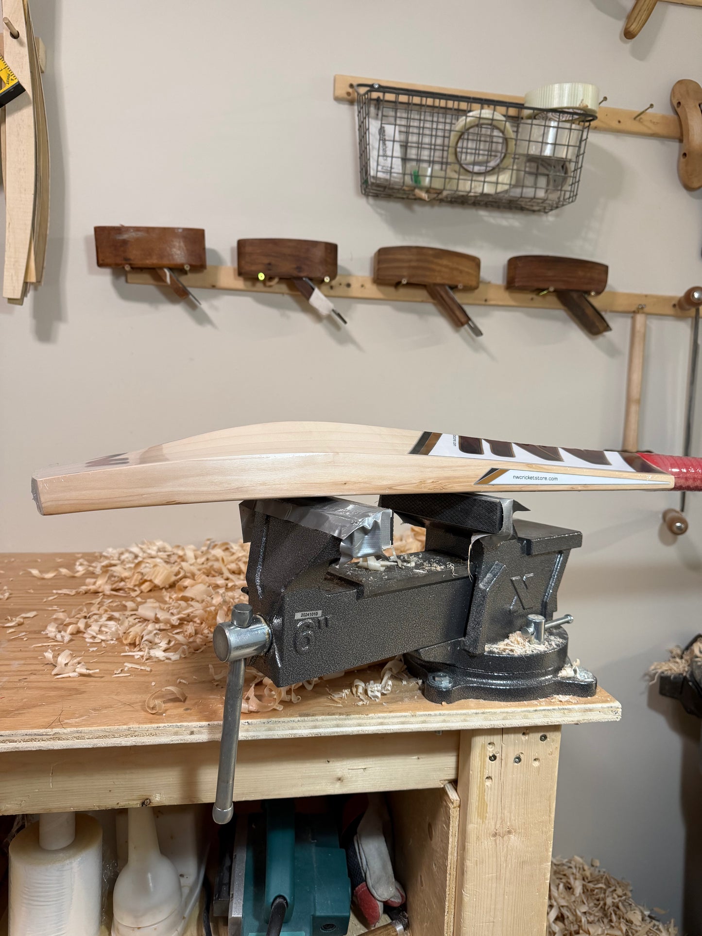 Grade 1 English Willow Cricket Bat - 137