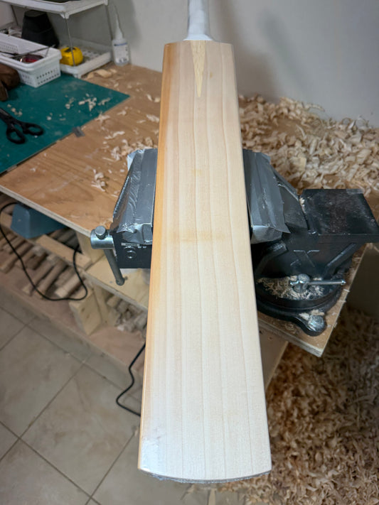 Grade 1 English Willow Cricket Bat - 138