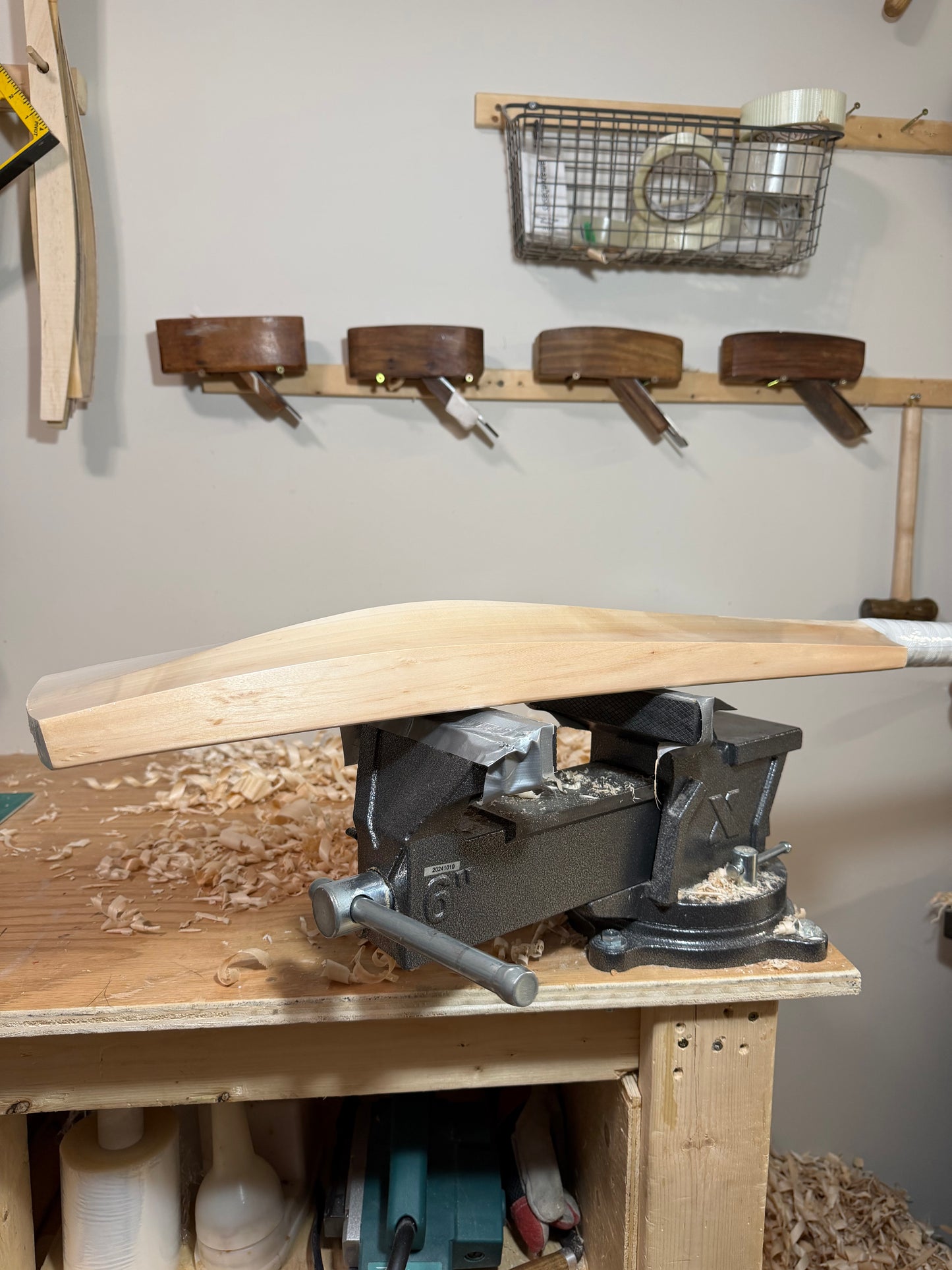 Grade 1 English Willow Cricket Bat - 139