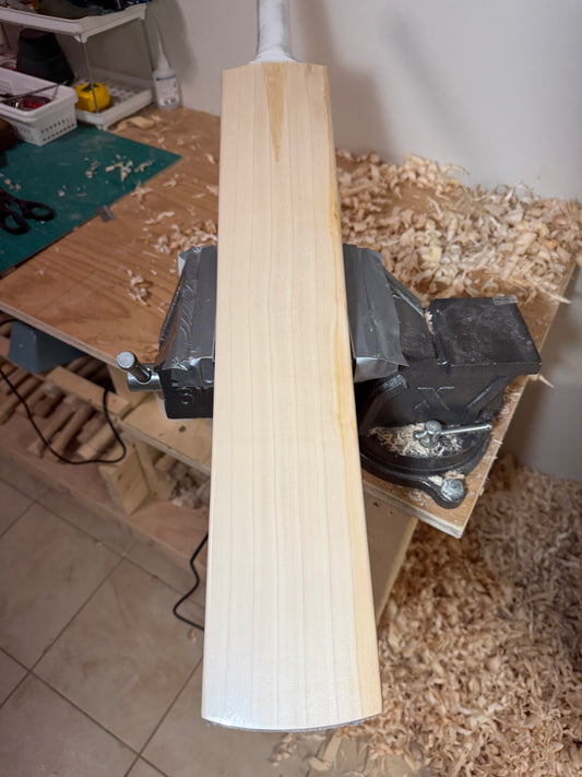 Grade 1 English Willow Cricket Bat - 140