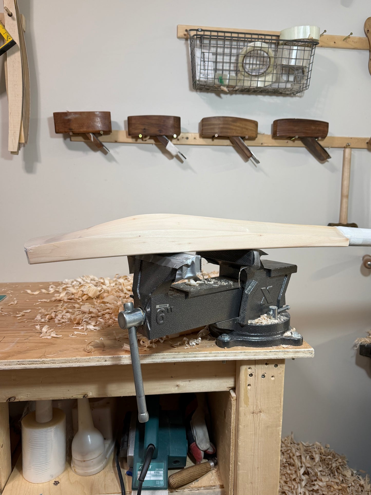 Grade 1 English Willow Cricket Bat - 140