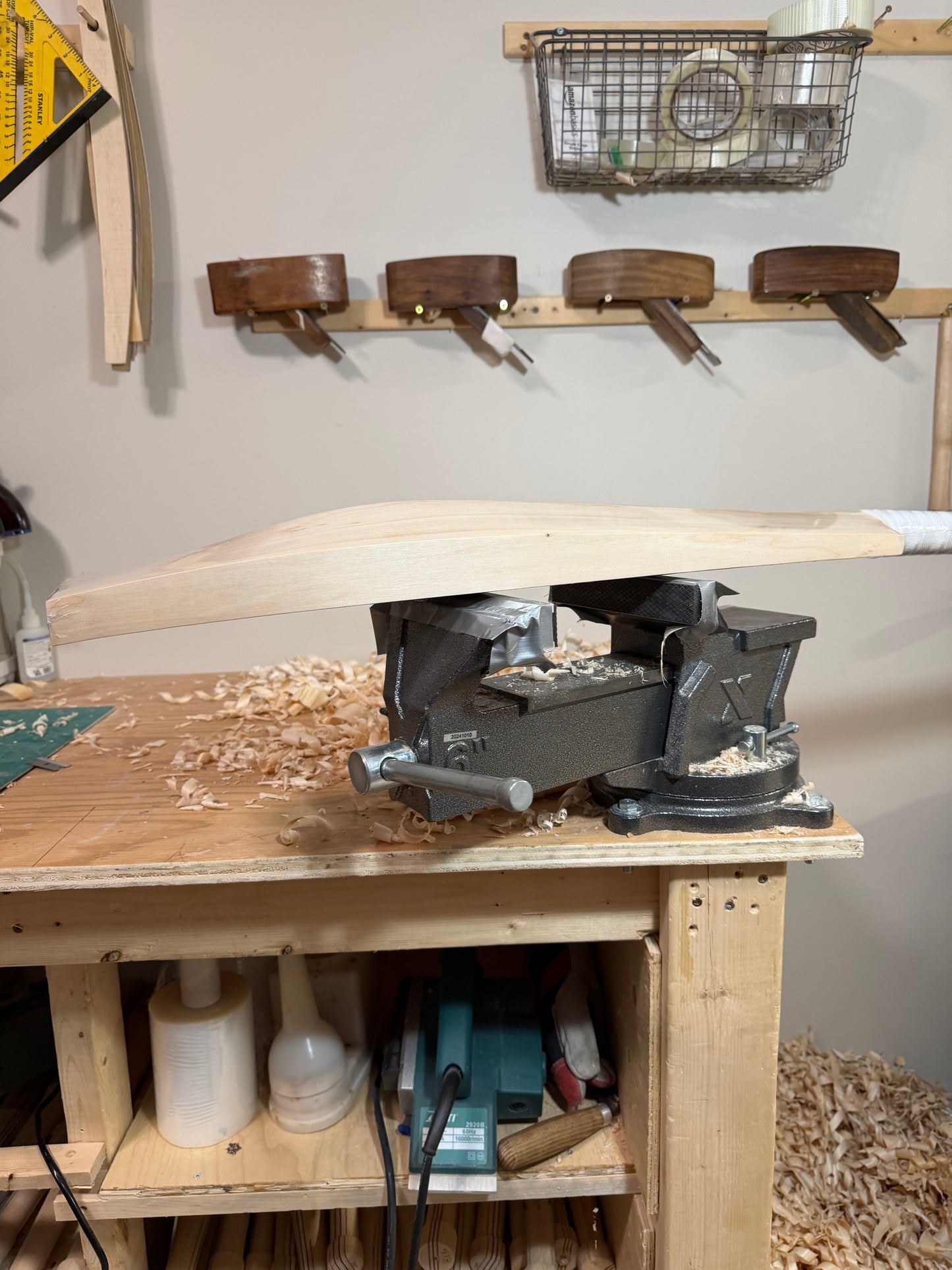 Grade 1 English Willow Cricket Bat - 141