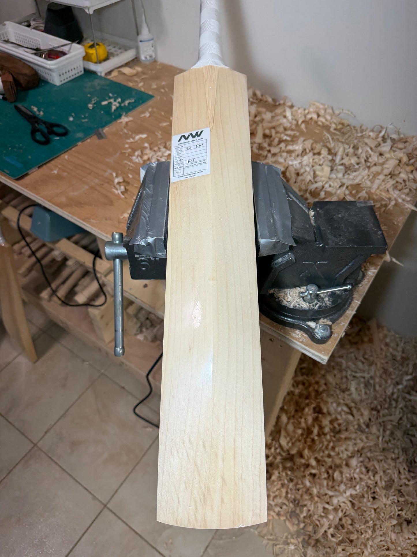 Grade 1+ English Willow Cricket Bat - 143