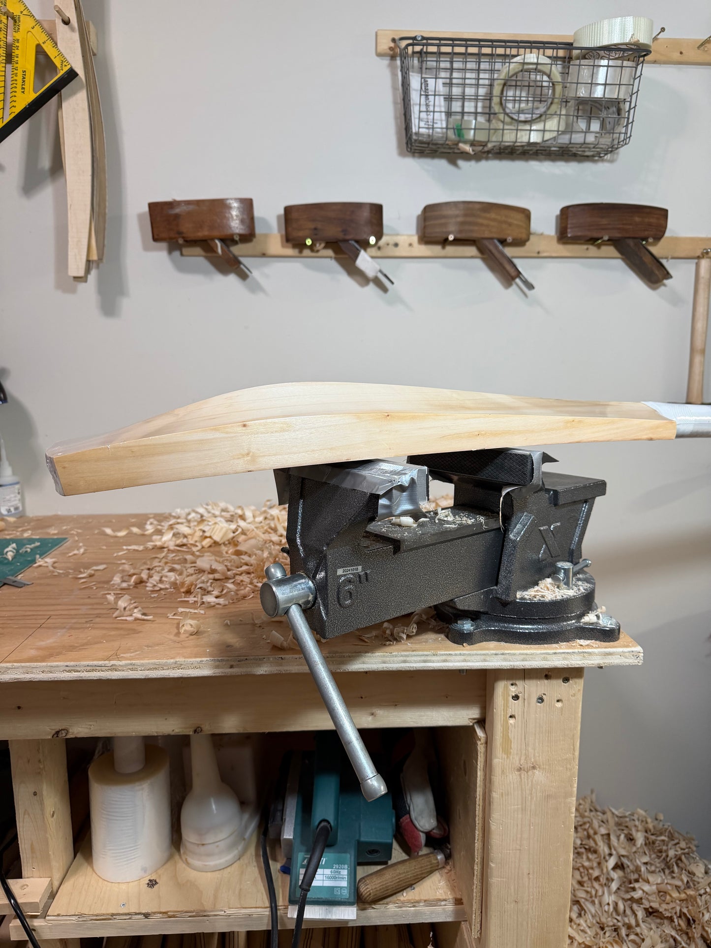 Grade 1+ English Willow Cricket Bat - 144